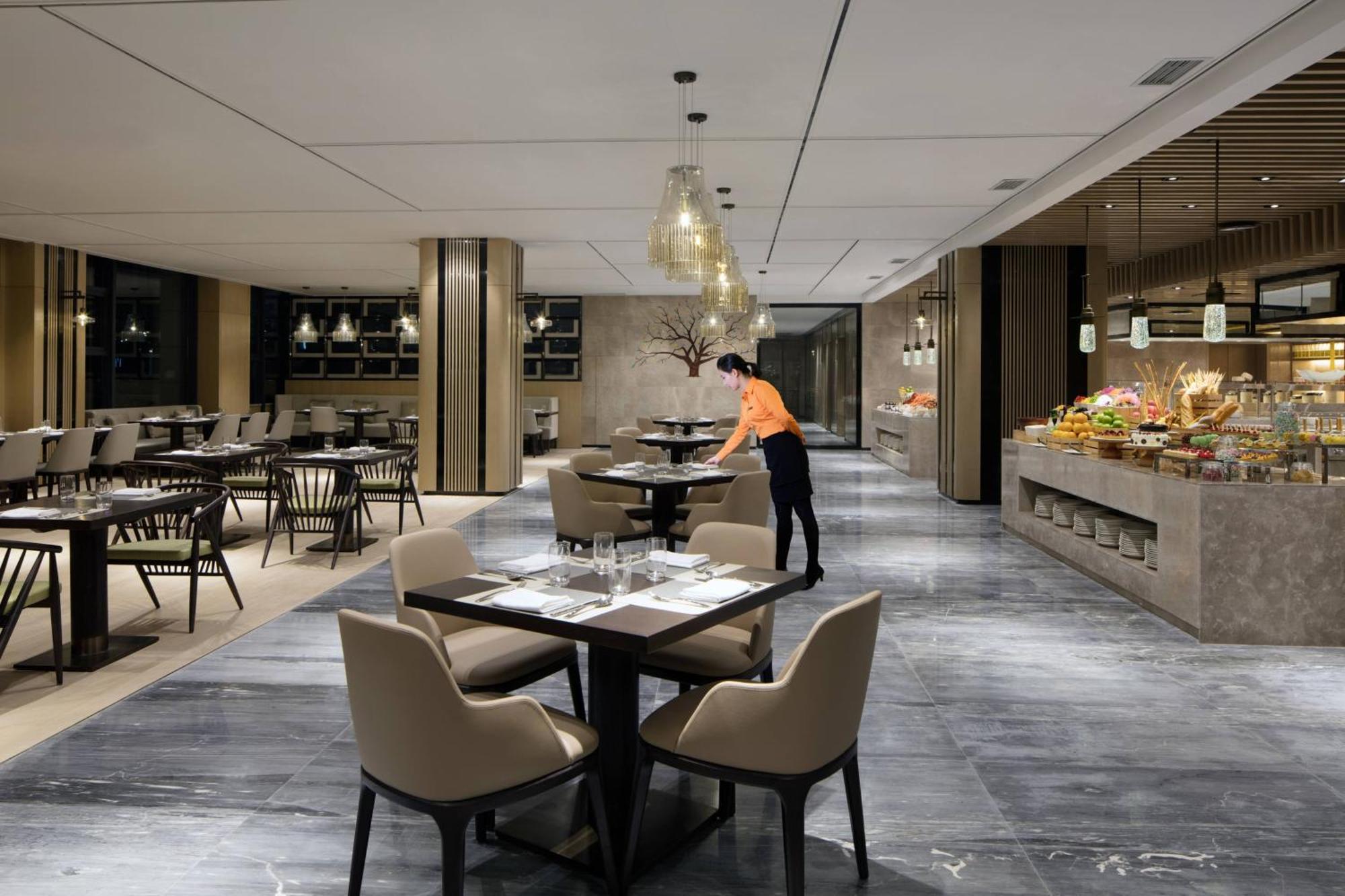 Hotel Courtyard By Marriott Zhengzhou Airport Extérieur photo